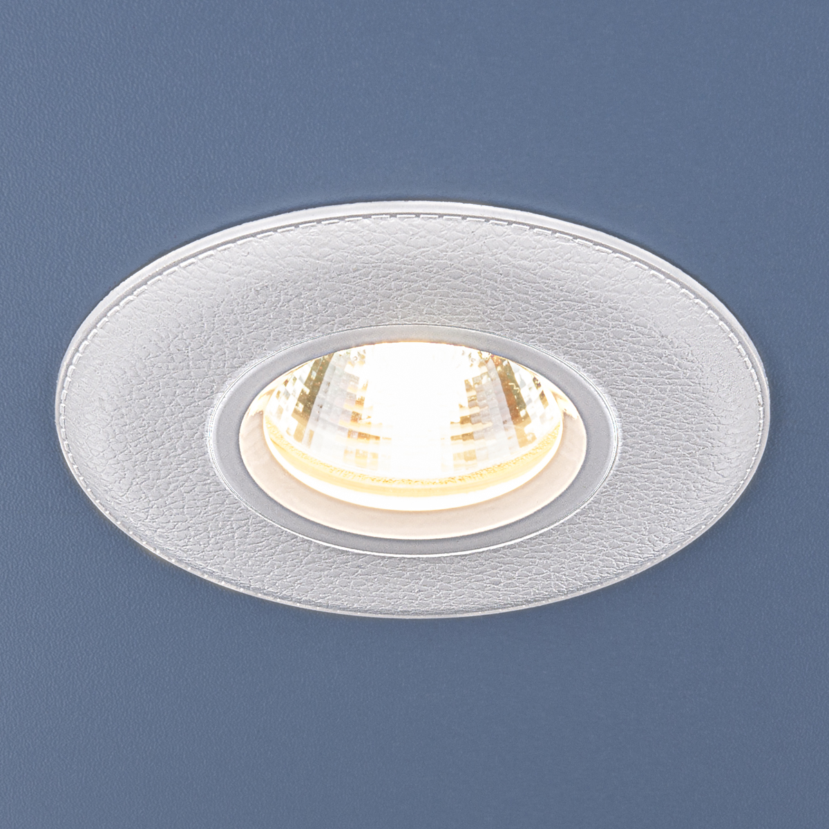 107 MR16 WH.(a034344).Elektrostandard. Встраиваемый светильник белый,круглый.1*Gu5.3, 50W,12/220V