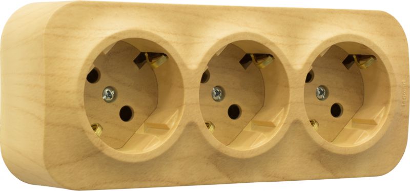 Розетка 3*2К+З с заземлением тройная IP20 16A Светлое дерево. Legrand 782278