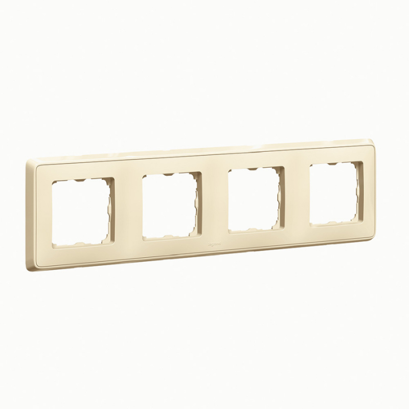 773754. Legrand. Cariva (Слоновая кость). Рамка на 4-поста. не горючий пластик