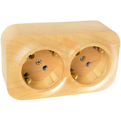 Розетка 2К+З с заземлением двойная IP20 16A Светлое дерево. Legrand 782273