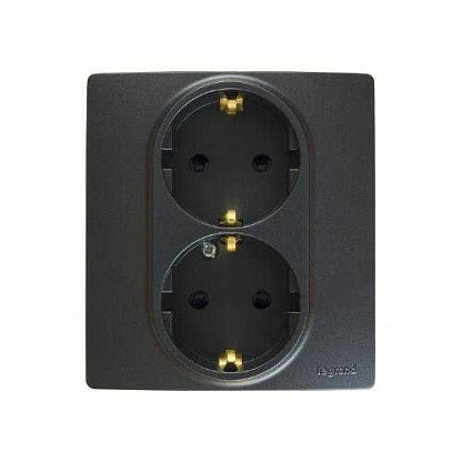 672633. Legrand. Etika (Антрацит). Розетка 2*2К+З сдвоенная со шторками, встраиваемый монтаж, IP20