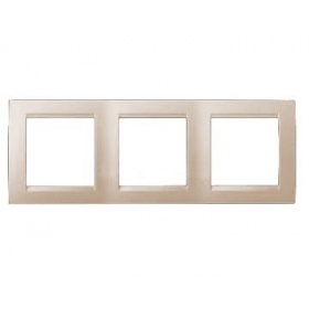 Simon Simon15 Слоновая кость Рамка на 3 поста Слоновая кость 1500630-031