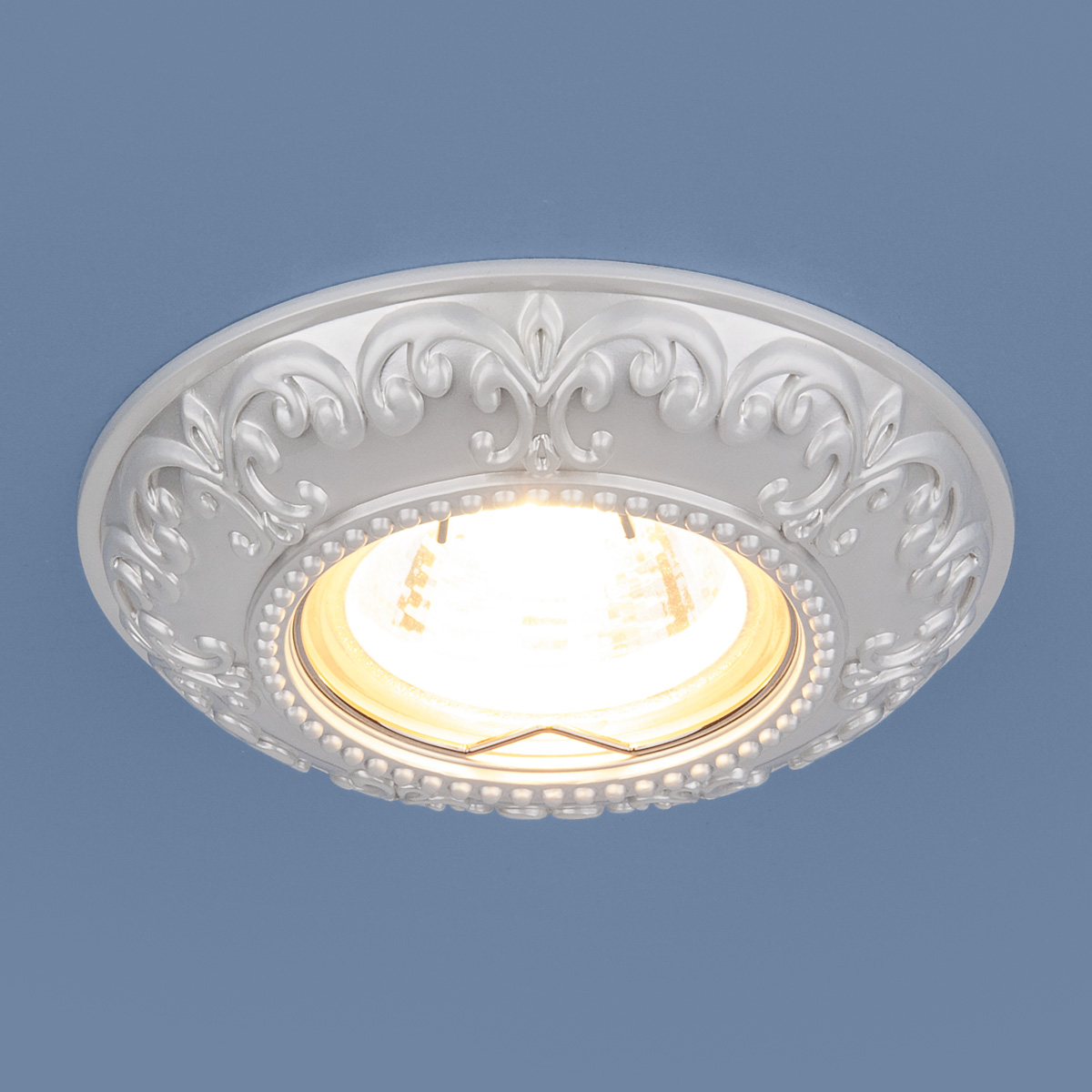 7009 MR16 WH.(a036529).Elektrostandard. Встраиваемый светильник белый,круглый.1*Gu5.3, 50W,12/220V