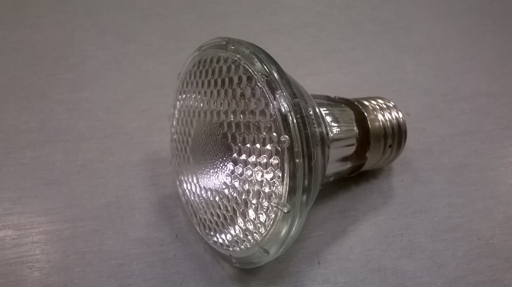 Лампа галогенная PAR 220V, E27 50W. Comtech PAR HE65 50 E27 A30 PG