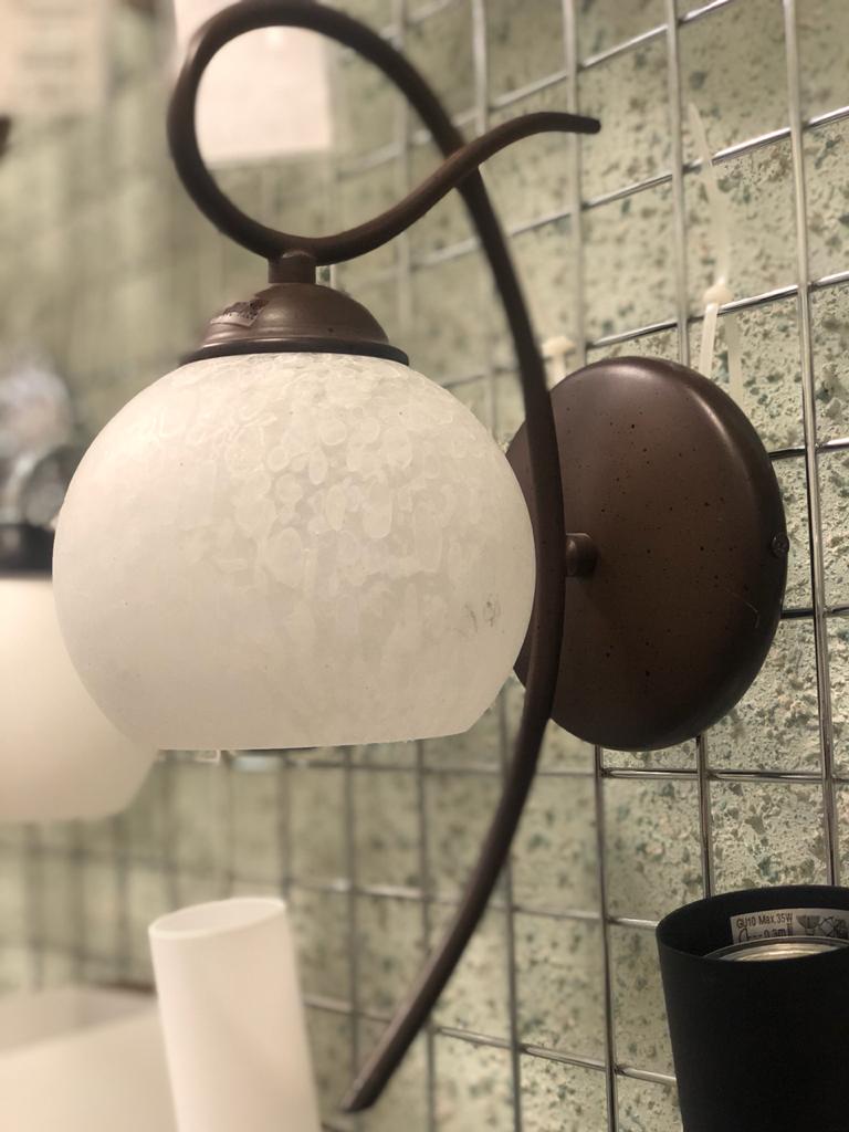 Бра, настенный светильник. Коричневый, белый 1*E14 40 220. Blitz 5588-11