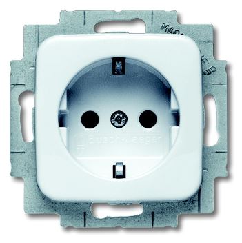 Розетка 2P+E IP20 16A. Альпийский белый. ABB BJE 20 EUCKS-214-500