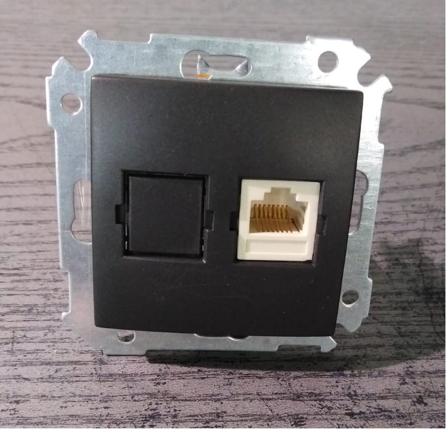 Simon Simon 34 Графит Розетка компьютерная под коннектор RJ-45 IP20 Графит 34598-38