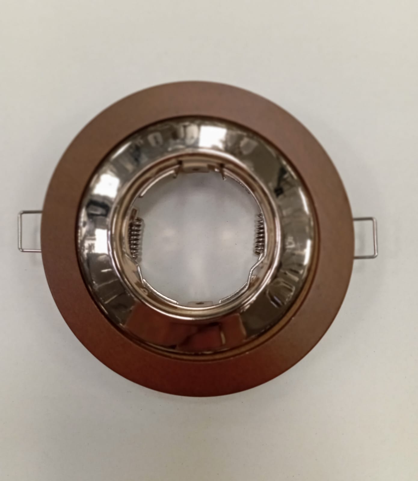 DL-001B-3 орех.Donolux. Накладка декоративная для встраиваемого светильника Материал - дерево, матов