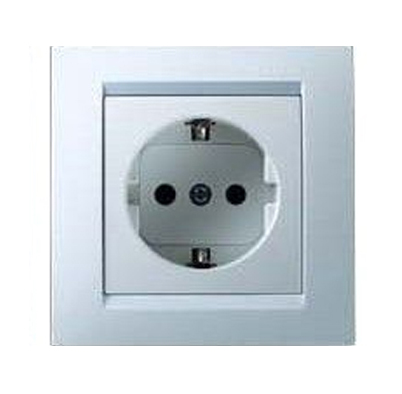 Розетка 2К+З с заземлением IP20 16A Белый. Simon 1590432-030