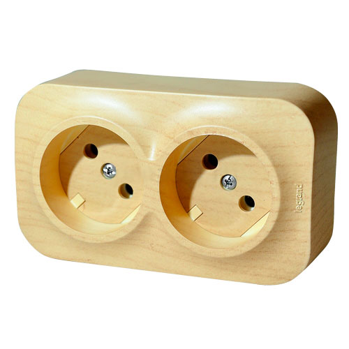 Розетка 2K без заземления двойная IP20 дерево светлое. Legrand 782272