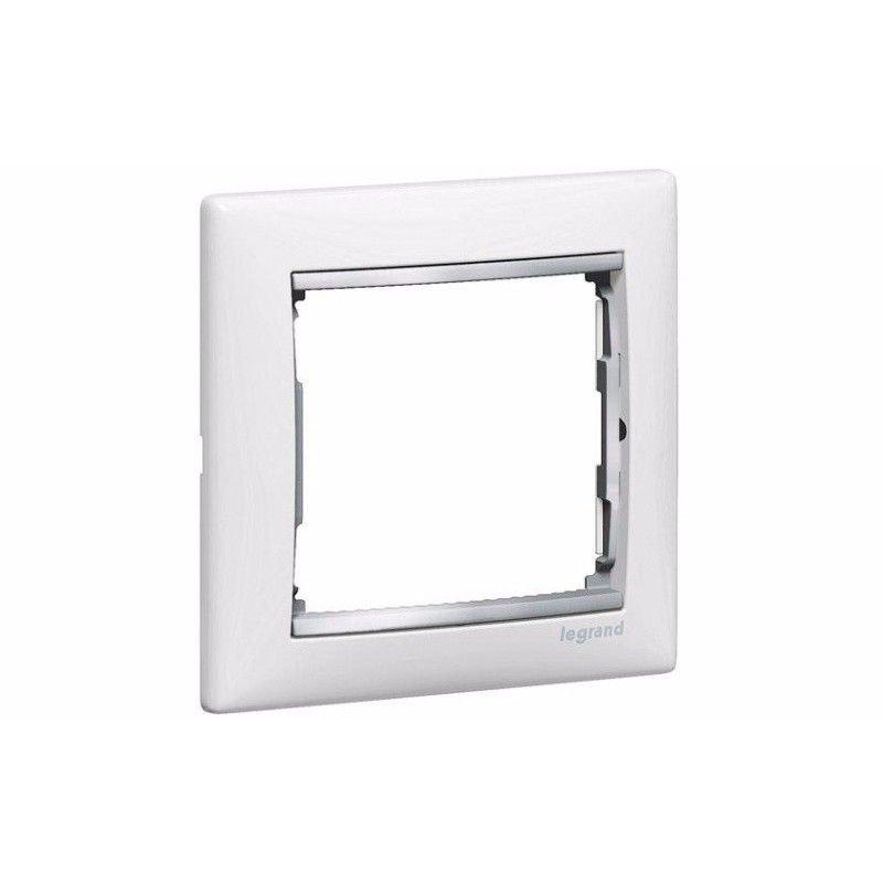 774451. Legrand. Valena (Белый). Рамка на 1-пост. не горючий пластик