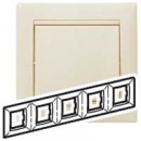 774355. Legrand. Valena (Слоновая кость). Рамка на 5-постов. не горючий пластик