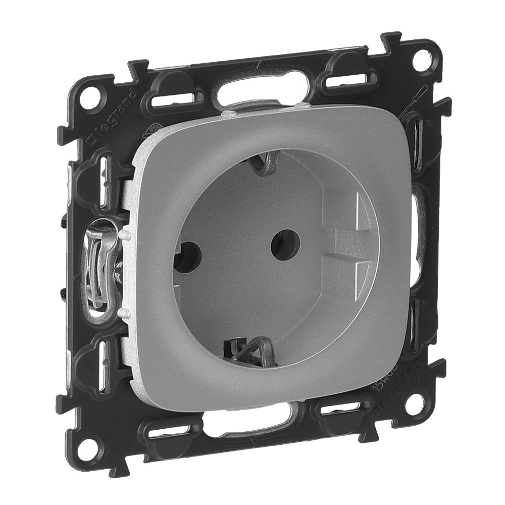 753921. Legrand. Valena Allure (Алюминий). Розетка 2К+З с заземлением, 16A, встраиваемый монтаж, IP2