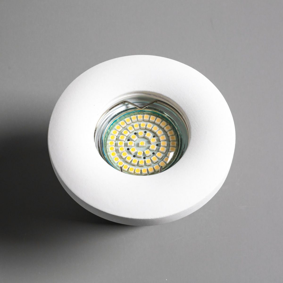 SV 7153. SvDecor. Гипсовый встраиваемый светильник MR16. GU5.3/GU10 . Белый