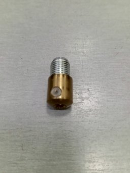 Держатель провода с пластиковым винтом и шпилькой, с резьбой M10x1. Золотистый. 33 Идеи  FN14 GO
